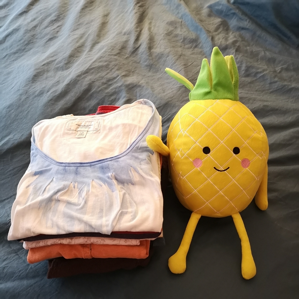 FAQ & Meet Your Posher - Picture 2 of 3